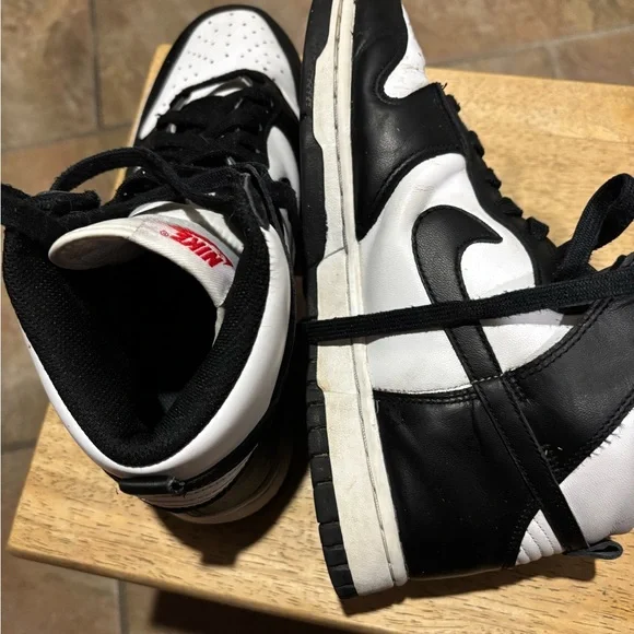 Nike Black and White High-Tops with Red Accents - Picture 9 of 12